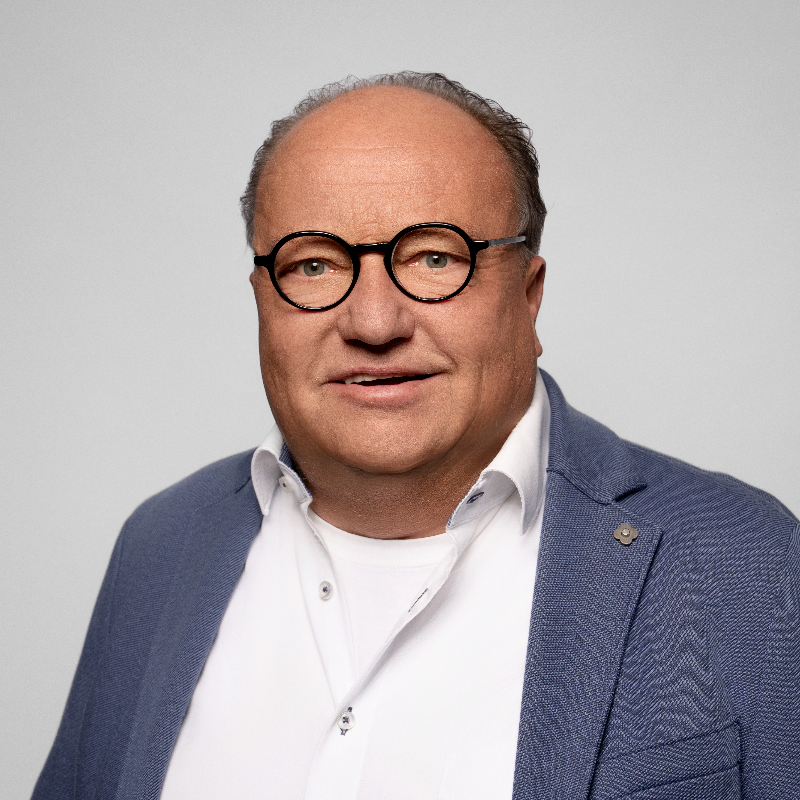  Andreas Krmker